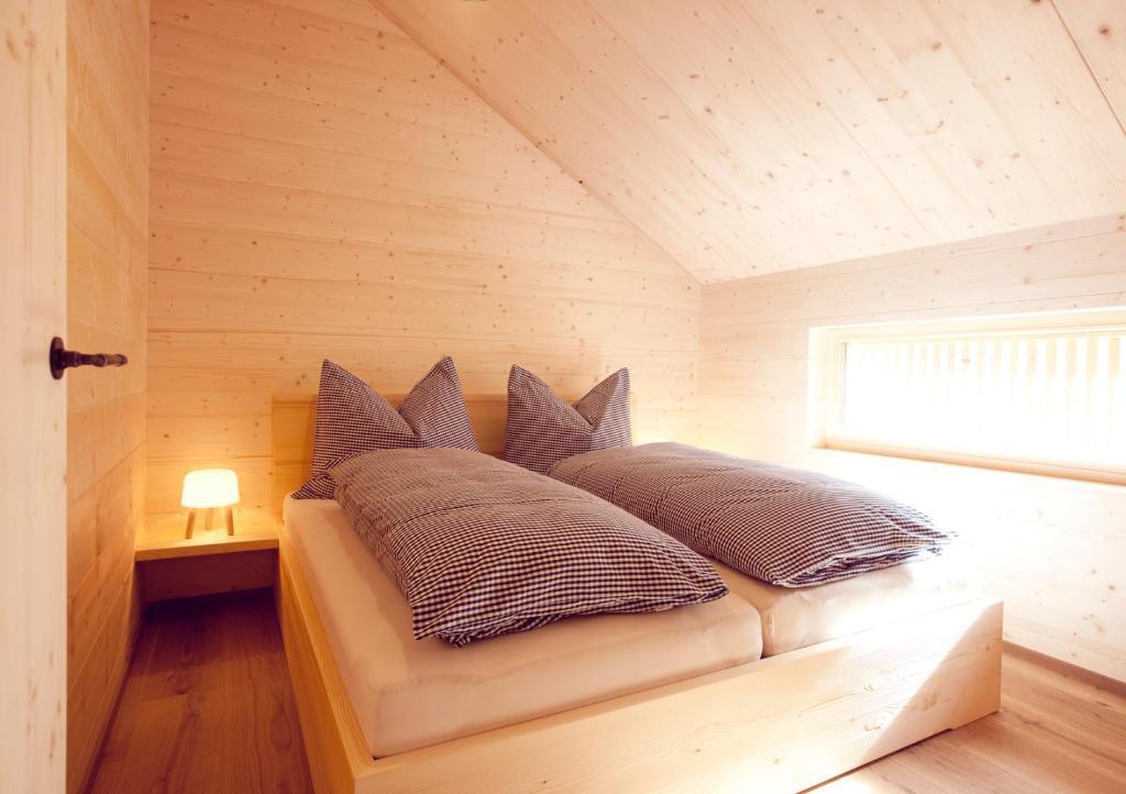 Casalpin Chalets Brand  Bilik gambar